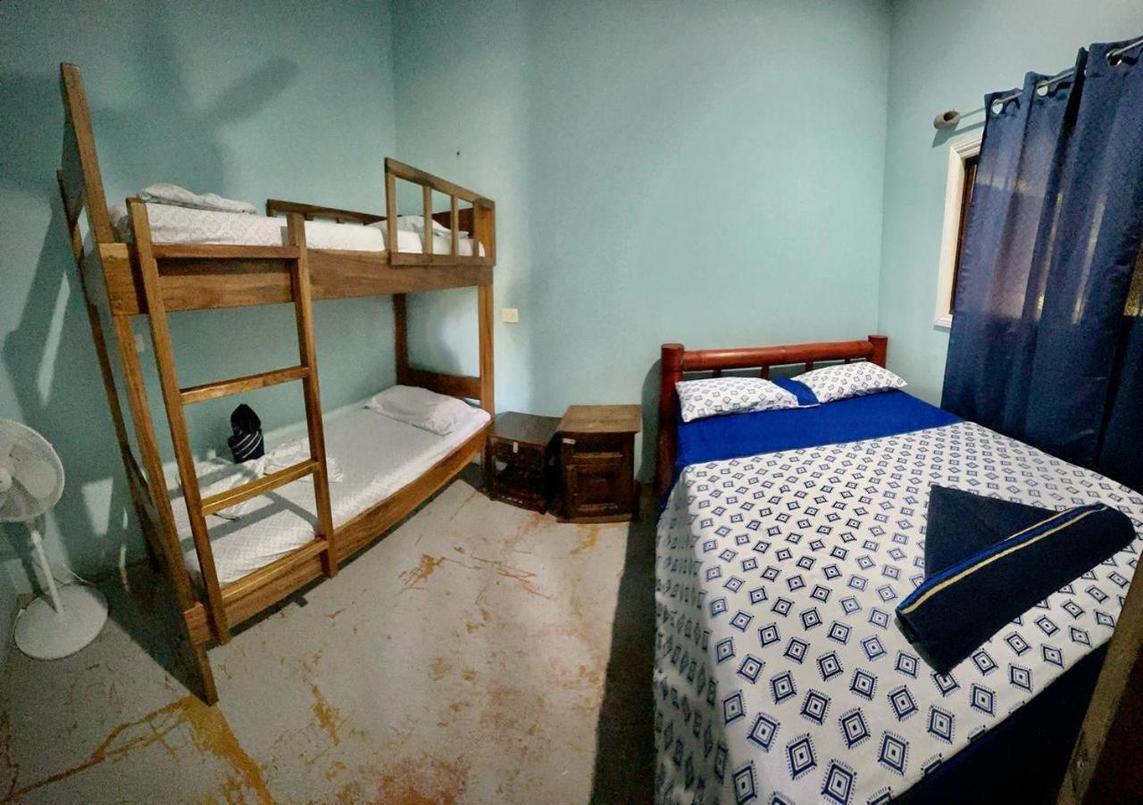Luminosa Uvita Hostel 외부 사진